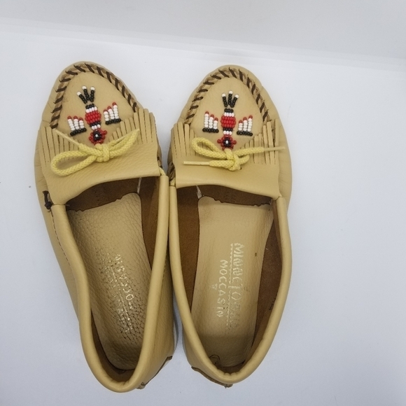 Minnetonka tan leather Thunderbird Boat Moc in Natural size 7 - Picture 5 of 9